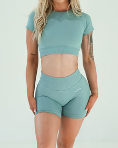 Amplify Seamless Shorts - Mineral Green