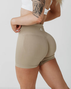 Amplify Seamless Shorts - Latte