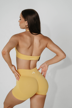 Amplify Seamless Halter Bra - Citrus Yellow