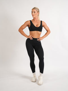Amplify Scoop Bra - Black